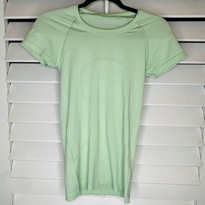 Lululemon Swiftly Tech Short Sleeve 2.0